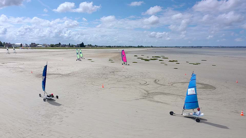 sport nautique conduite sur la plage